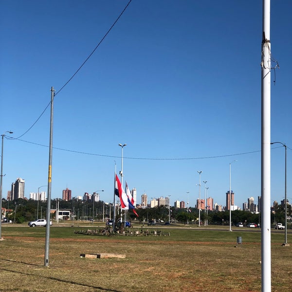 6/19/2022 tarihinde ᗩᒪᗴ᙭I丂 ᗰᗩᖇÍA ᐯ.ziyaretçi tarafından Costanera de Asunción'de çekilen fotoğraf