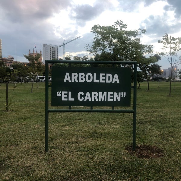 Foto diambil di Costanera de Asunción oleh ᗩᒪᗴ᙭I丂 ᗰᗩᖇÍA ᐯ. pada 7/17/2021