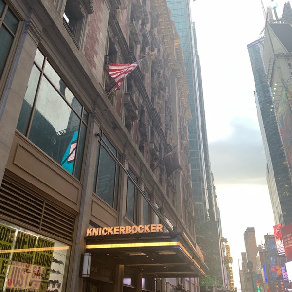 Foto tirada no(a) The Knickerbocker por AC em 9/26/2019