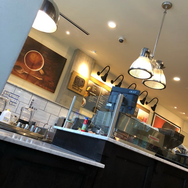 7/25/2018에 Lea G.님이 Peet&#39;s Coffee &amp; Tea에서 찍은 사진