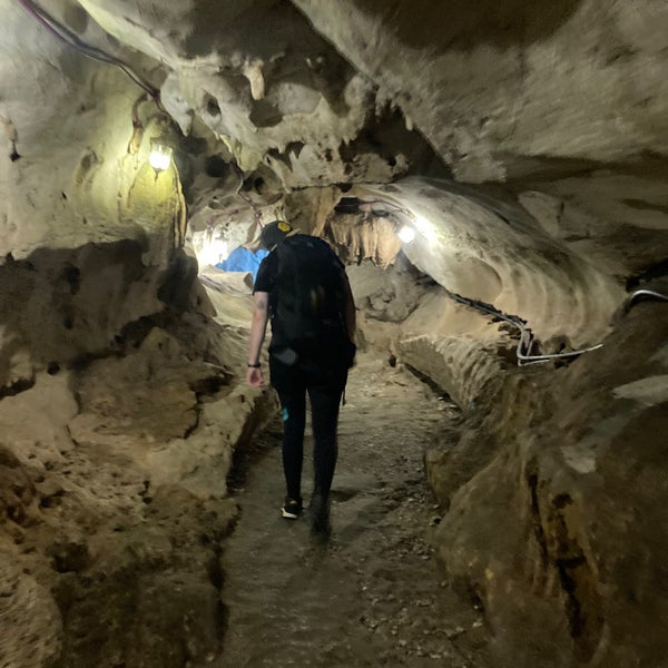 Das Foto wurde bei Hang Múa (Mua Caves) von Ondrej V. am 11/19/2023 aufgenommen
