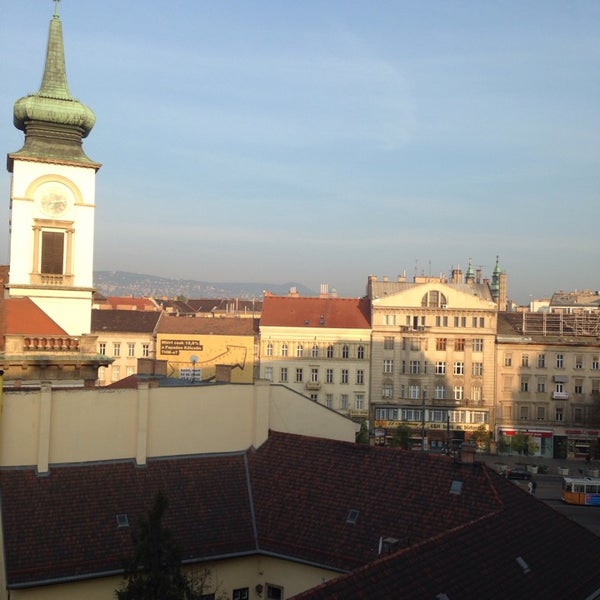 4/9/2014 tarihinde Anna P.ziyaretçi tarafından Hotel Ibis Budapest Centrum'de çekilen fotoğraf