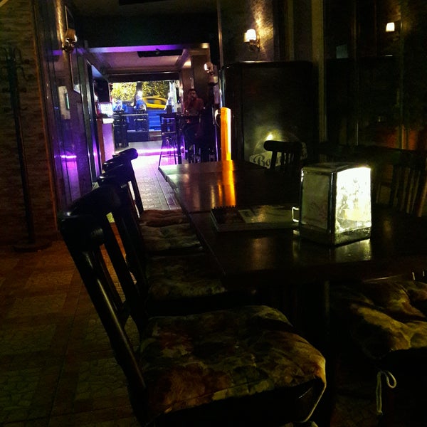 10/6/2016 tarihinde Cem Ç.ziyaretçi tarafından Happy Hours Pub'de çekilen fotoğraf