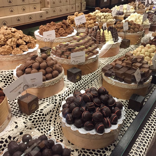 Foto tomada en Lviv Taller de Chocolate  por Melike T. el 11/19/2018