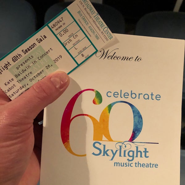 Das Foto wurde bei Skylight Music Theatre von Mark S. am 10/27/2019 aufgenommen
