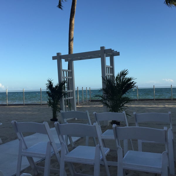 Foto scattata a Southernmost Beach Resort da Michelle B. il 11/7/2015