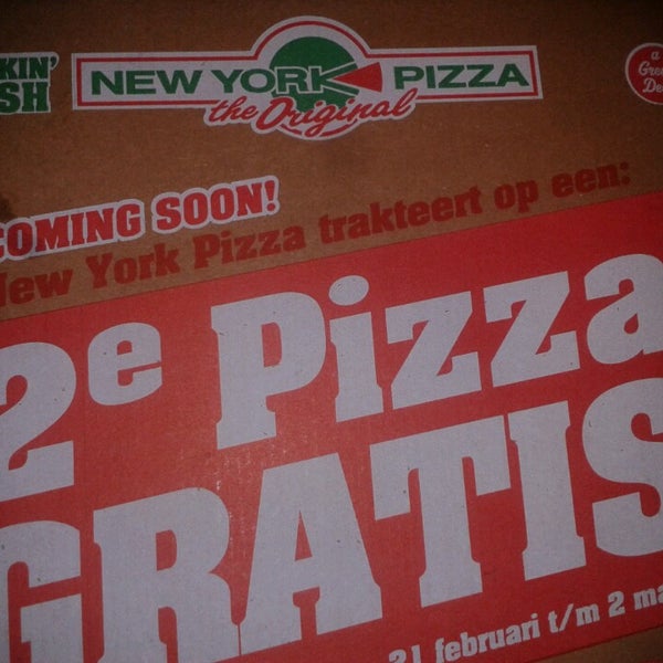 Foto diambil di New York Pizza oleh Veronica pada 1/30/2014