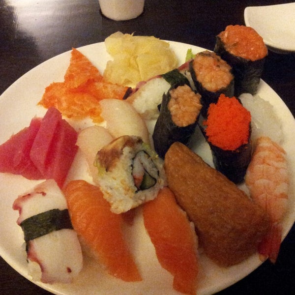 Photo taken at Hokkaido Seafood Buffet - Burbank by Greg P. on 3/31/2013