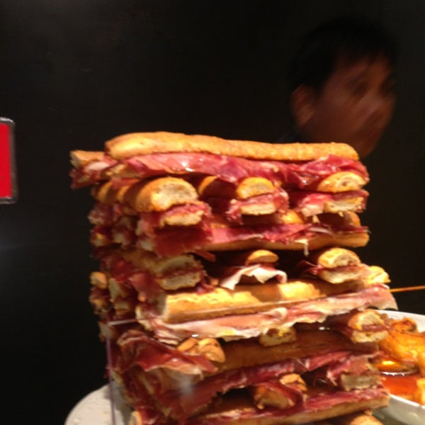 La Flauta Barcelona'da Tapas Restoranı