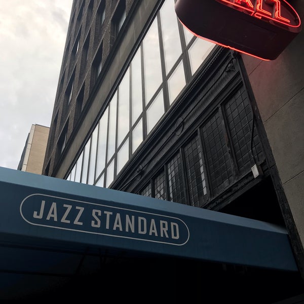 รูปภาพถ่ายที่ Jazz Standard โดย Yoshino เมื่อ 5/17/2019