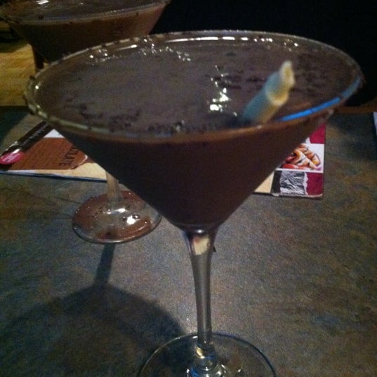 Foto diambil di The Chocolate Bar oleh Kim B. pada 12/2/2012
