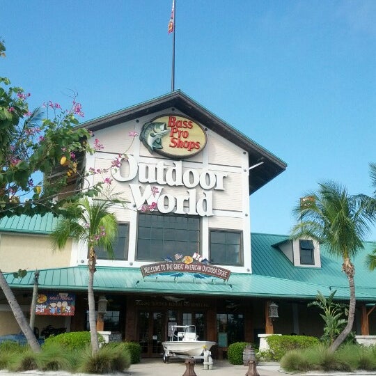 Bass Pro Shops Outdoor World Sporting Goods Shop in Fort Myers