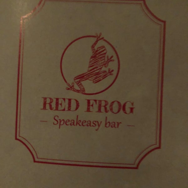 รูปภาพถ่ายที่ Red Frog Speakeasy Bar โดย Michael N. เมื่อ 11/5/2018