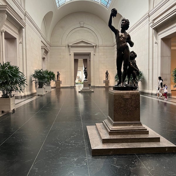 Photo taken at National Gallery of Art - West Building by Michael N. on 10/27/2021