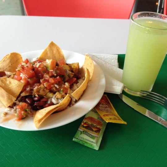 12/8/2012 tarihinde Juan Diego L.ziyaretçi tarafından Restaurante Malinche'de çekilen fotoğraf