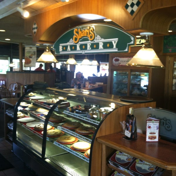 Shari's Cafe and Pies 5 tips from 229 visitors
