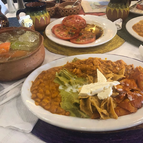 Photo taken at Los Chilaquiles by Jessica A. on 11/26/2018