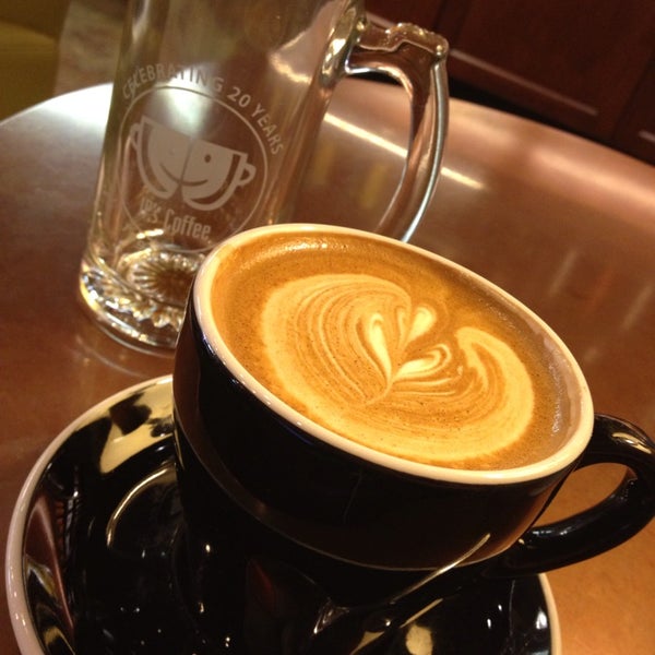 Foto diambil di JP&#39;s Coffee &amp; Espresso Bar oleh Scott W. pada 7/25/2013