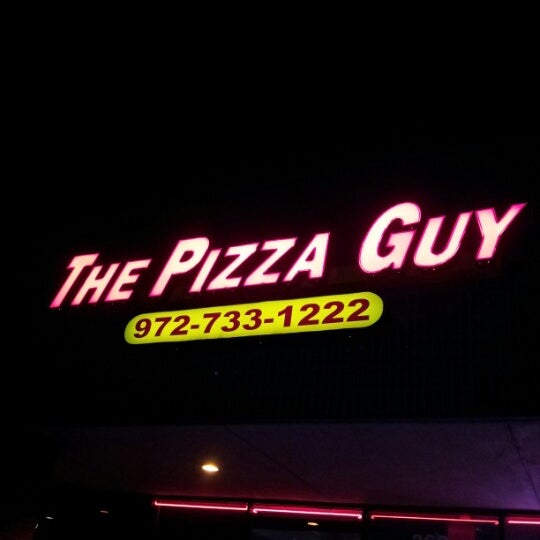 Снимок сделан в The Pizza Guy пользователем Melvin V. 11/26/2012