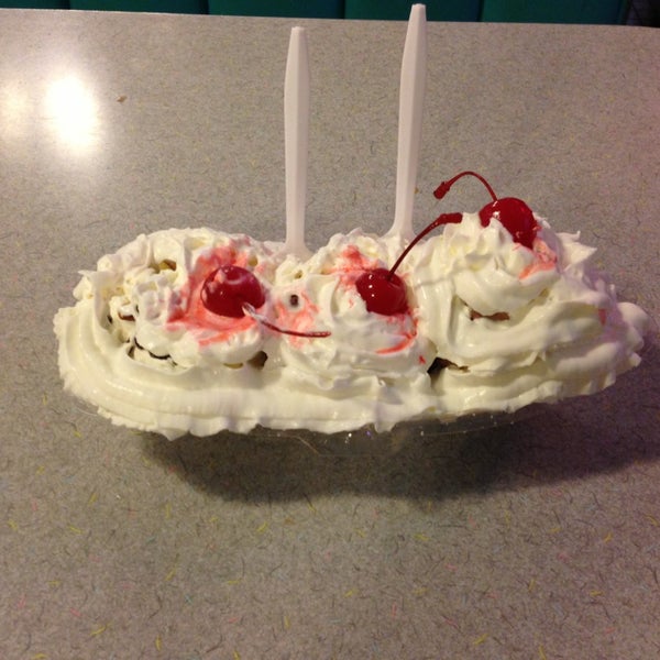 Photo taken at Chaps Ice Cream by Josh T. on 7/6/2013