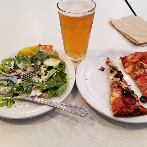 Photos At Round Table Pizza Sunnyvale Ca