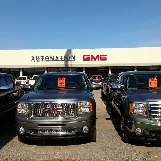 AutoNation GMC Mendenhall Car Dealership in Southeast Memphis
