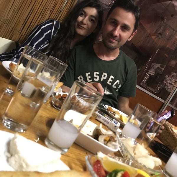 Das Foto wurde bei Selimiye Park Restaurant von Furkan Ç. am 6/26/2018 aufgenommen