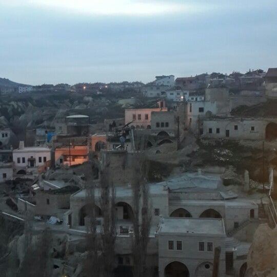 รูปภาพถ่ายที่ Castle Inn Cappadocia โดย NihaL K. เมื่อ 3/6/2015