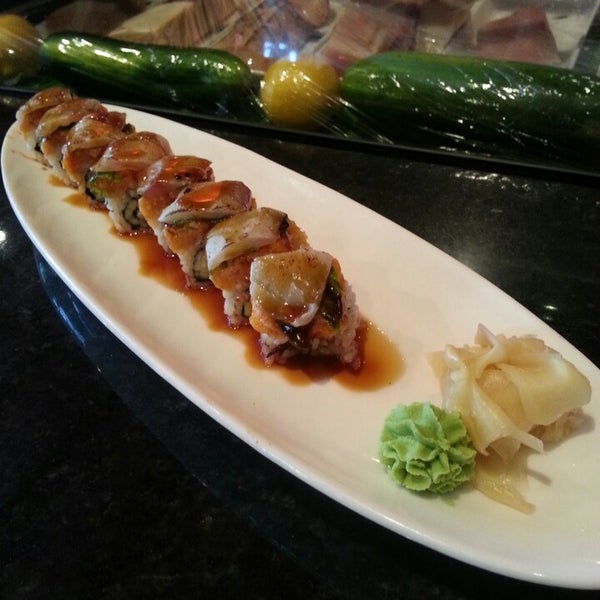 Foto tomada en YoiYoi Steakhouse &amp; Sushi  por Li L. el 7/3/2013