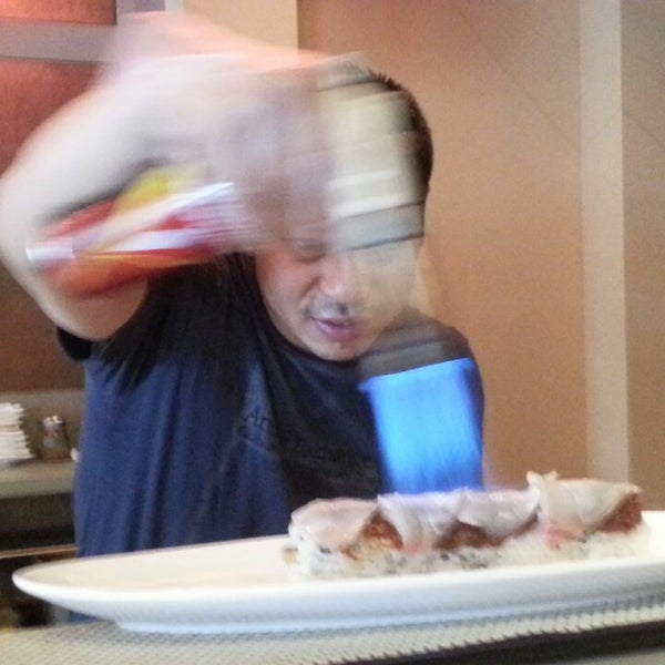 7/3/2013에 Li L.님이 YoiYoi Steakhouse &amp; Sushi에서 찍은 사진