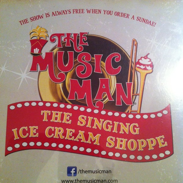 Das Foto wurde bei The Music Man Singing Ice Cream Shoppe von Tina F. am 7/21/2013 aufgenommen