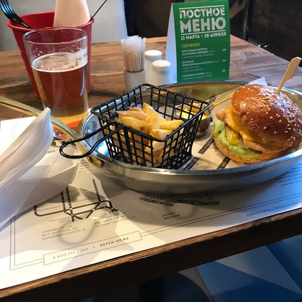 Photo taken at Ketch Up Burgers by Bogolubov A. on 4/4/2019