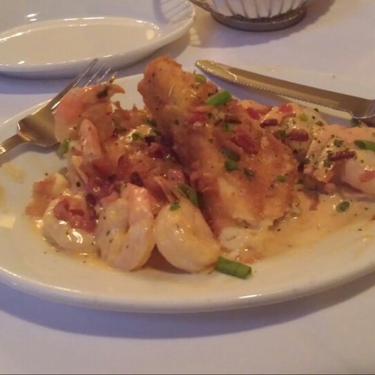 Photo taken at Ruth&#39;s Chris Steak House - Columbia by Steppie M. on 1/2/2014