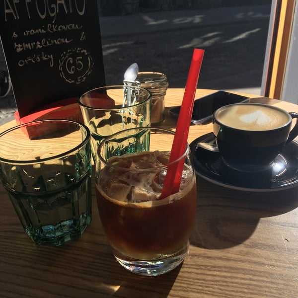 6/7/2017에 Ajamiau 🐱님이 Cafe Mitte에서 찍은 사진