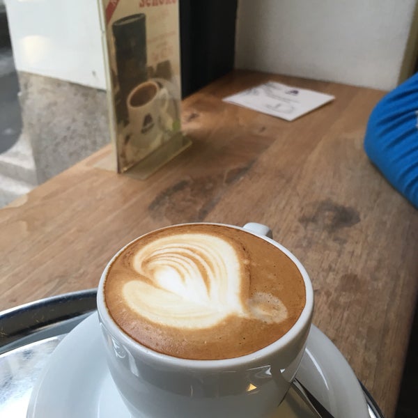 Photo taken at Akrap Finest Coffee by Ajamiau 🐱 on 2/22/2018