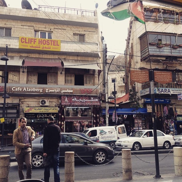 รูปภาพถ่ายที่ Sama Amman Cafe &amp; Restaurant โดย Vincent K. เมื่อ 2/8/2015