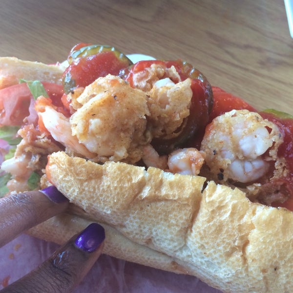 Shrimp po'boy is awesome! Great customer service. Definitely a new spot after church in Sundays