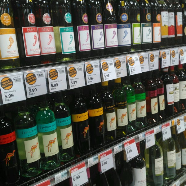 HyVee Wine & Spirits Des Moines, IA