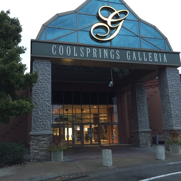 รูปภาพถ่ายที่ CoolSprings Galleria โดย Steve S. เมื่อ 10/24/2015