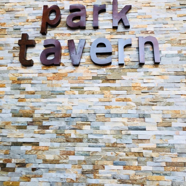 Foto tirada no(a) Park Tavern por Steve S. em 8/18/2018