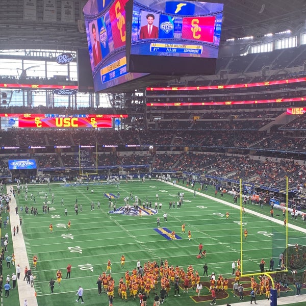 Photo taken at AT&amp;T Stadium by HogCrossing on 1/2/2023