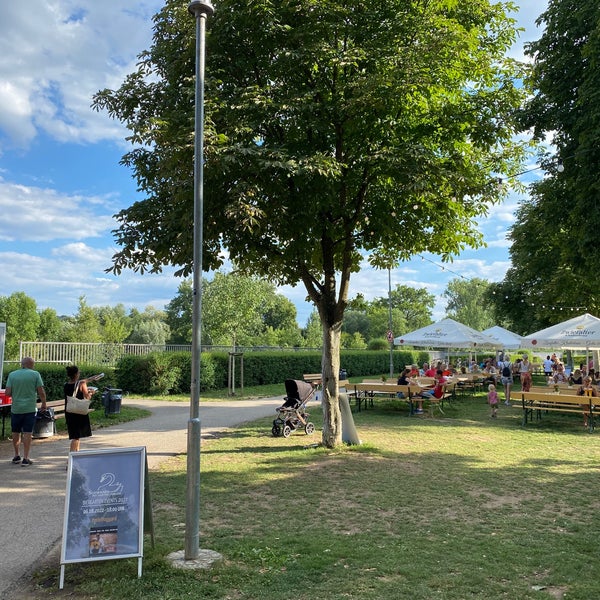 Schwanen Biergarten Neckartalfingen Beer Garden