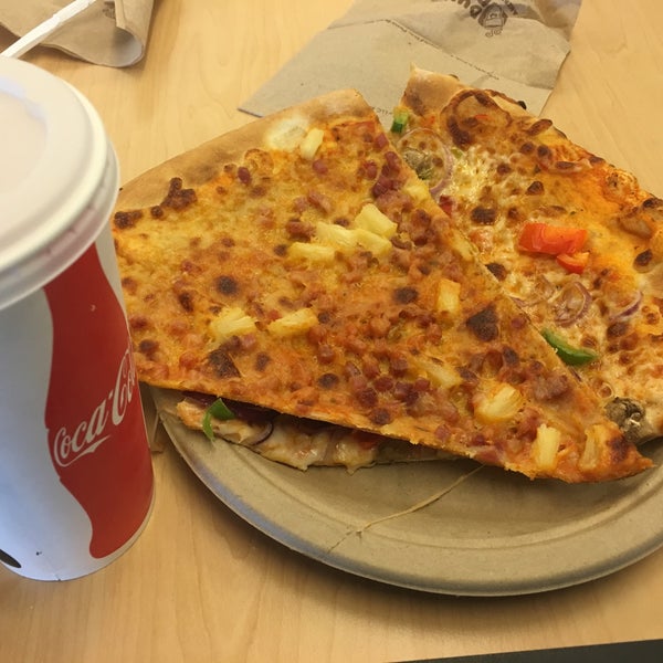 Cambridge Grill (W20101) Pizzeria in MIT