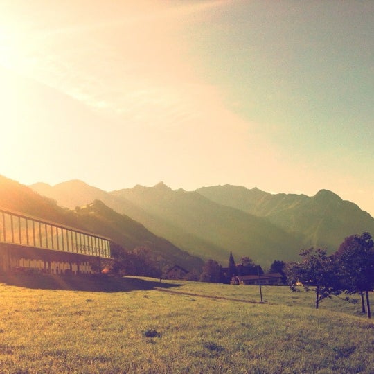 Снимок сделан в Университет • Лихтенштейне пользователем Nicole T. 10/3/2012