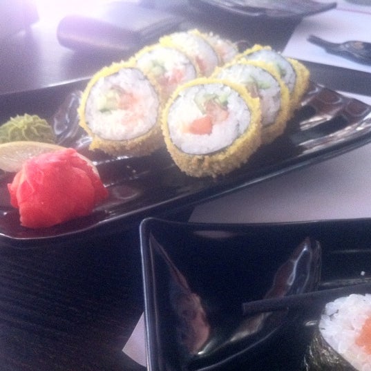 รูปภาพถ่ายที่ Суши 360 / Sushi 360 โดย Екатерина К. เมื่อ 11/1/2012