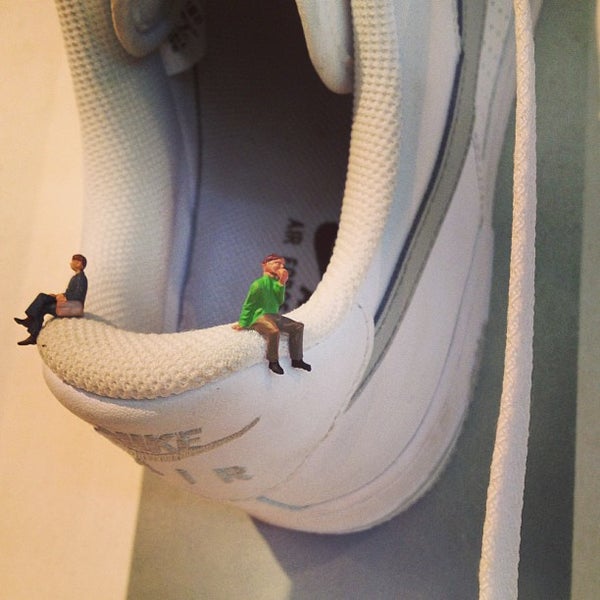 4/11/2013 tarihinde Tanya F.ziyaretçi tarafından Sneakerhead'de çekilen fotoğraf