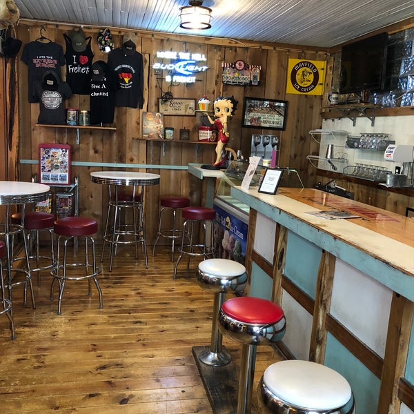 Freiheit Country Store American Restaurant in New Braunfels