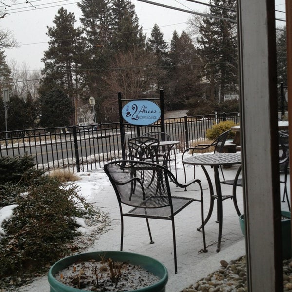 Photo taken at 2 Alices Coffee Lounge by dan e. on 1/28/2013