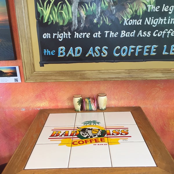 Photo taken at Bad Ass Coffee of Hawaii by Kiki K. on 6/17/2016