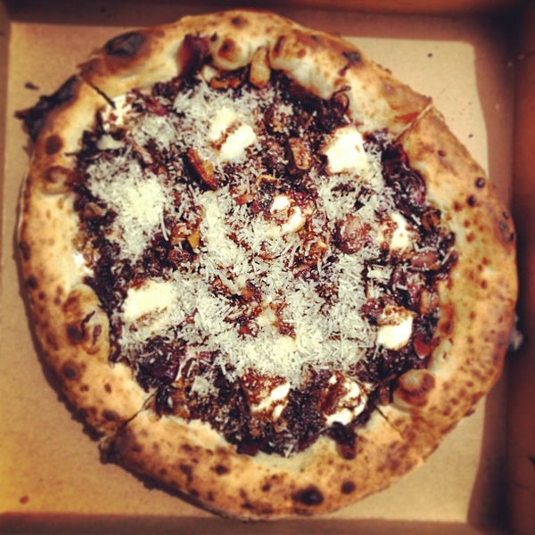 Photo taken at Pitruco Mobile Wood-Fired Pizza by Joel G. on 4/4/2013